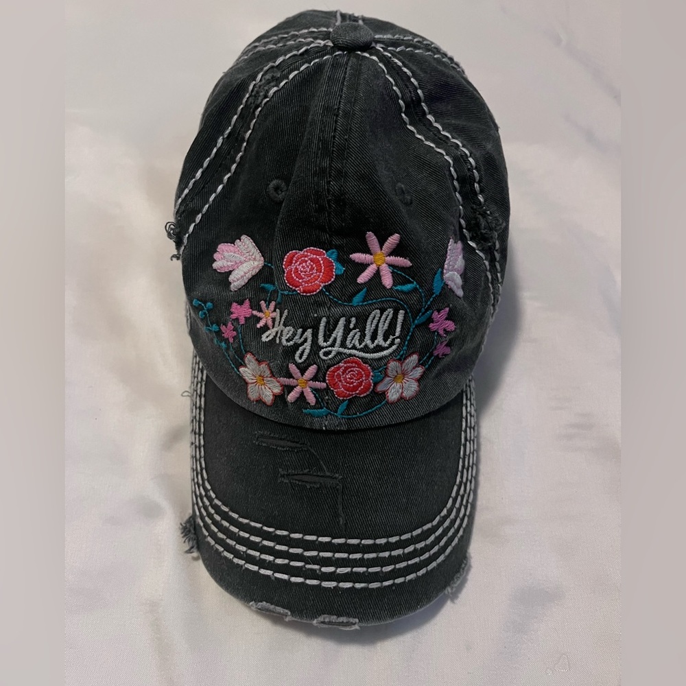 Hey yall! Women’s hat